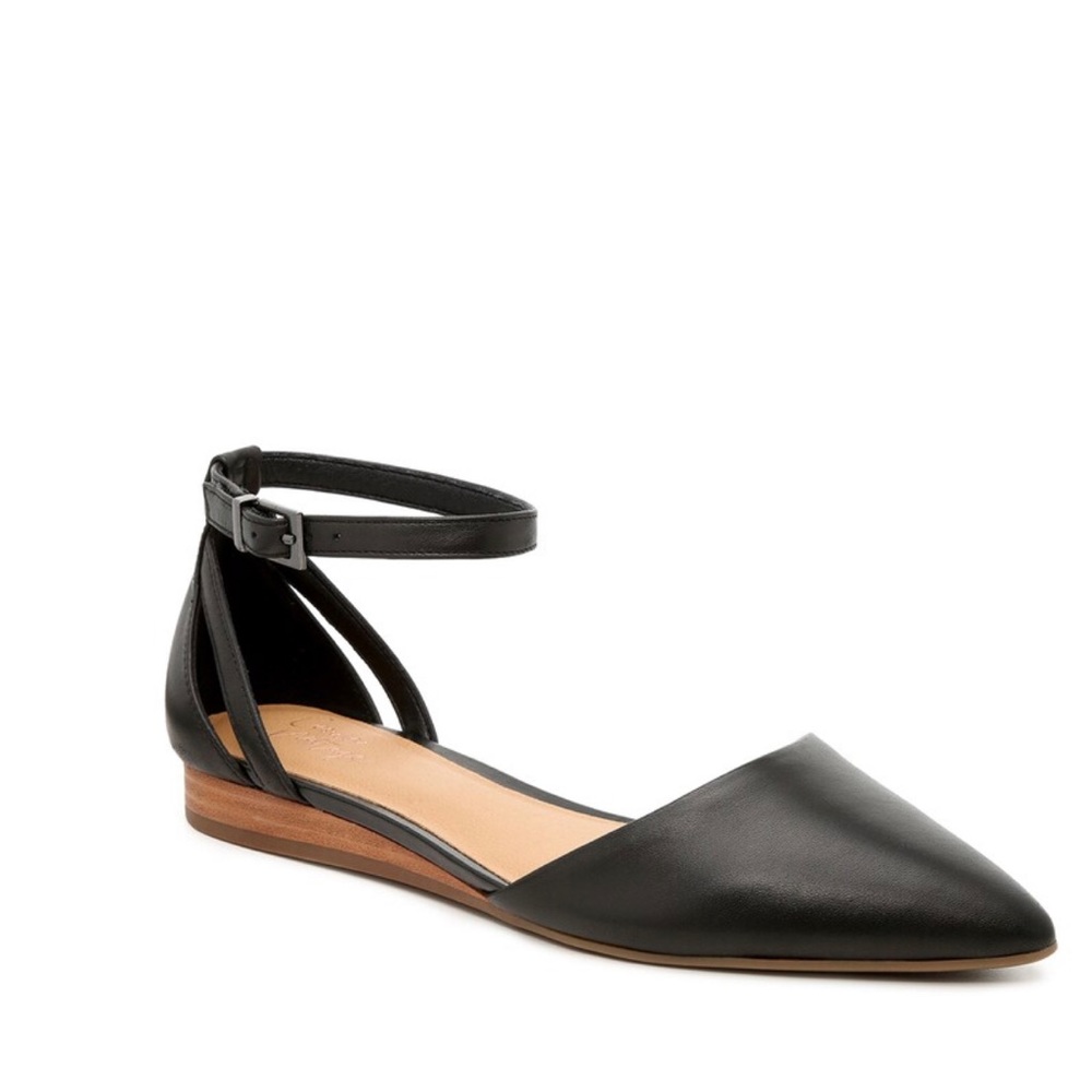 Crown Vintage flats size 9